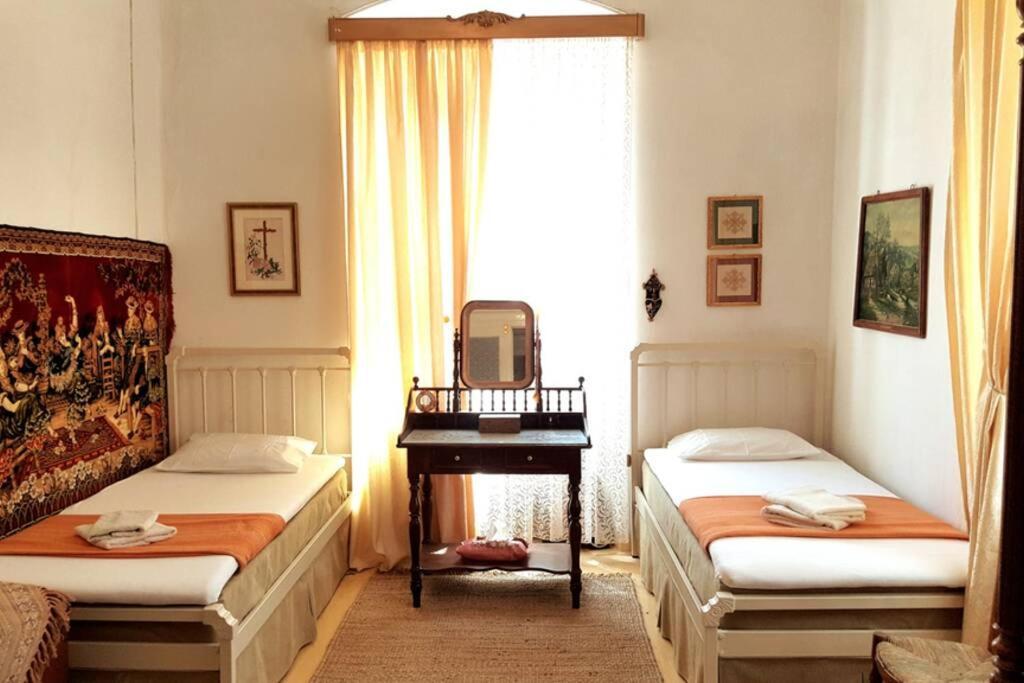 Mansion Alexandri Apartment Хидра Екстериор снимка