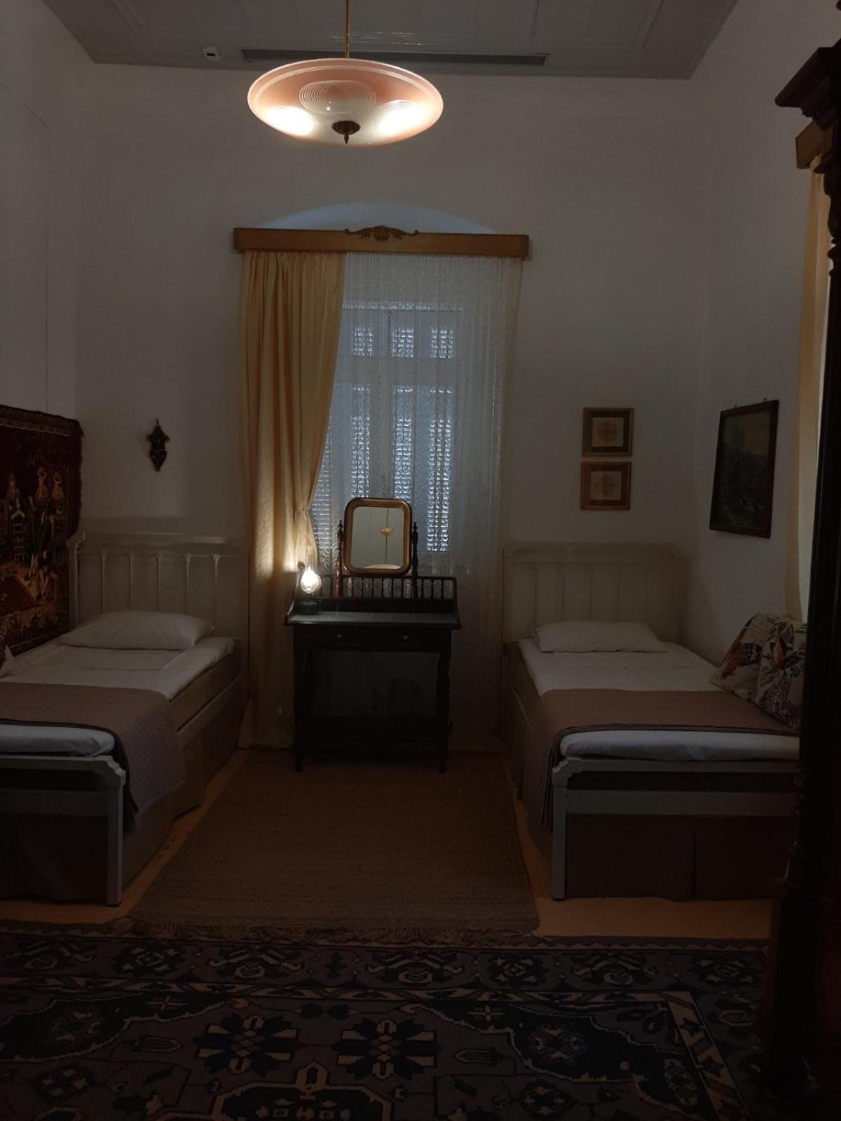 Mansion Alexandri Apartment Хидра Екстериор снимка