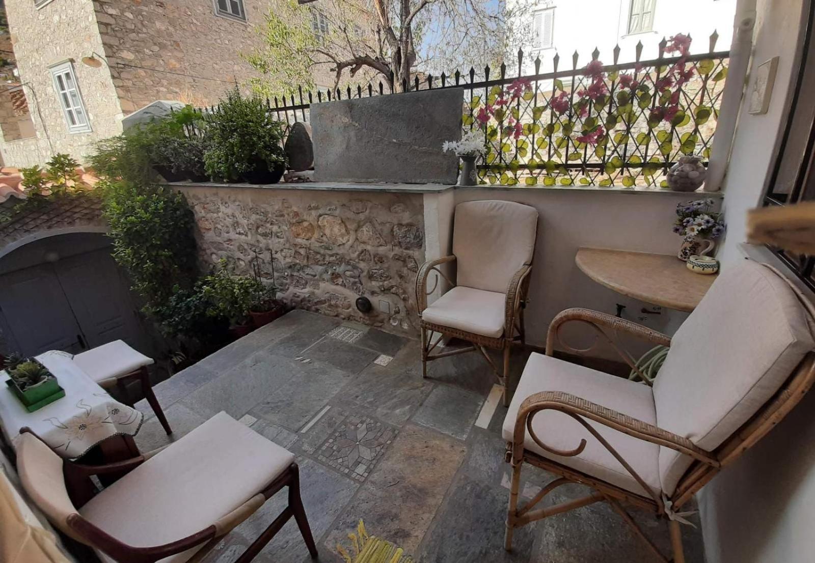 Mansion Alexandri Apartment Хидра Екстериор снимка